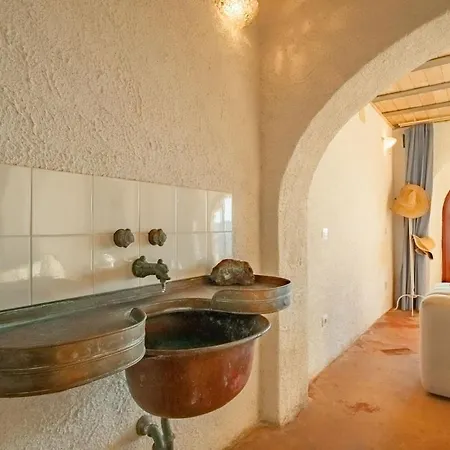 Punta Morcone Willa *