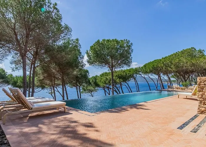 Punta Morcone فيلة