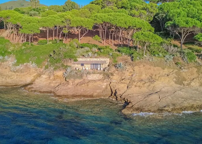 فيلة Punta Morcone