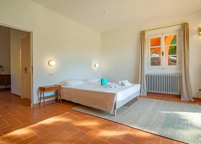 Punta Morcone Willa *