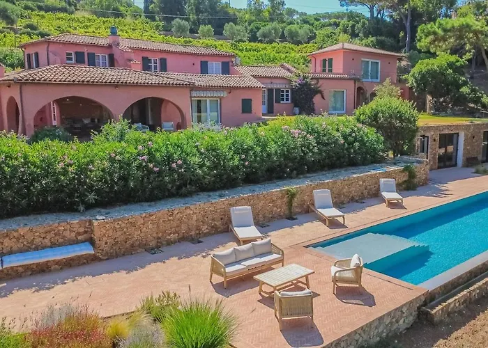 Punta Morcone Willa *