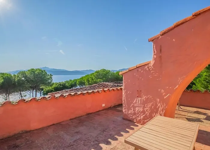 فيلة Punta Morcone